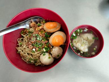 BAKMI LAMLO