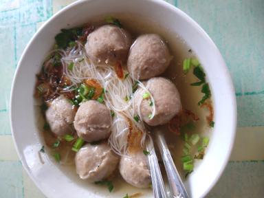 BAKSO LAPANGAN BLOK SATU