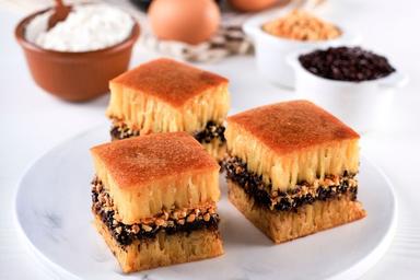 MARTABAK MANIS SPESIAL SINAR BULAN