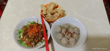 MIE AYAM BAKSO BERKAH MONGGO PINARAK