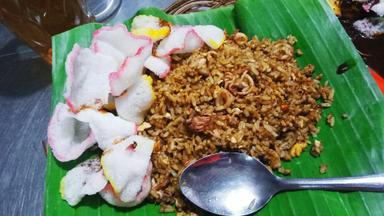 WARUNG MAKAN MUNCUL MALAM