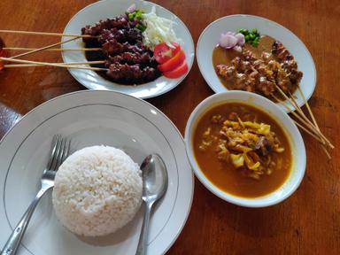 WARUNG SATE & TONGSENG PAK H. BUDI ASLI SOLO