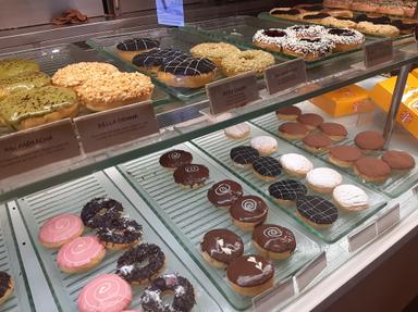 J.CO DONUTS & COFFEE - BAYWALK MALL