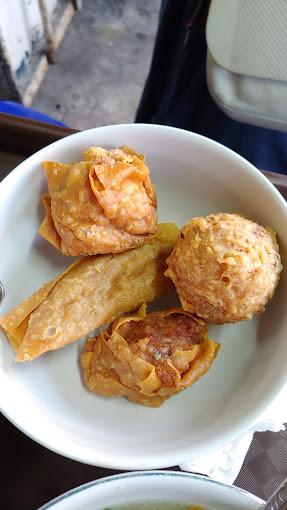 BAKSO BAKWAN MALANG CAK SU KUMIS