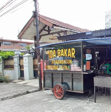 IGA BAKAR RAWAMANGUN