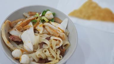 BAKMI KEPITING AHOK