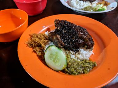 NASI BEBEK IBU CHOTIJEH