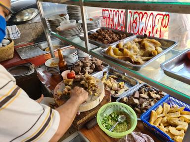 SOTO KAKI SAPI BANG MAMAT