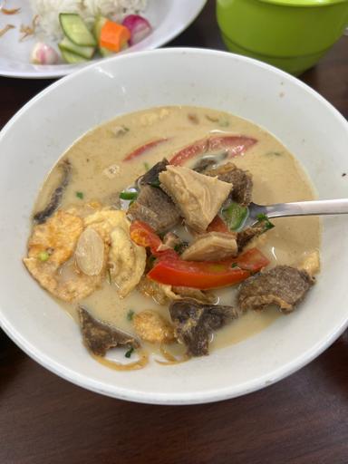 SOTO DAN SOP KHAS BETAWI BANG ADI