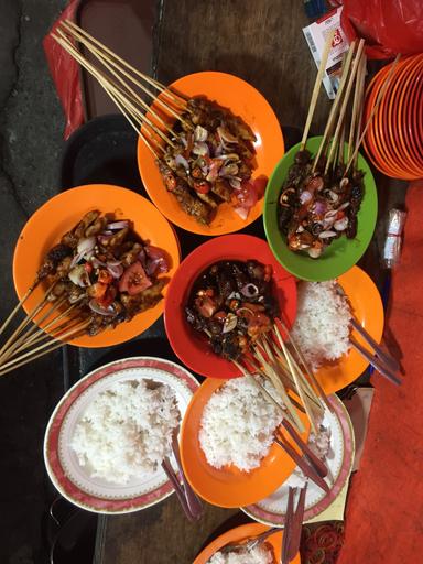 WARUNG PAK RAHMAT (SATE DAN SOP KAMBING)