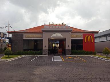 MCDONALD'S - SESETAN BALI