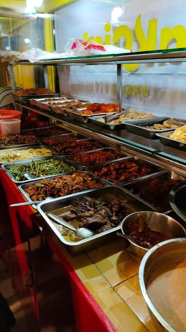 NASI UDUK GAUL IBU WIRI