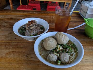 BAKSO RUSUK SAMANHUDI TANAH ABANG