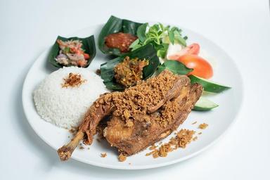 BEBEK TEPI SAWAH