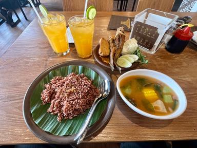 WARUNG RUMPI