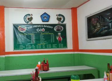 BAKSO GIO SIMPANG TIGA