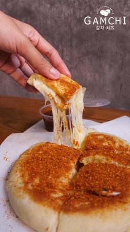 GAMCHI POTATO CHEESE BREAD - TEBET