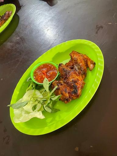 AYAM BAKAR LUMAYAN