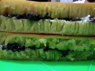 MARTABAK TEGAL RASA JALAN CIUNG WANARA