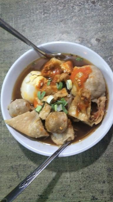 MIE AYAM & BAKSO DOEL