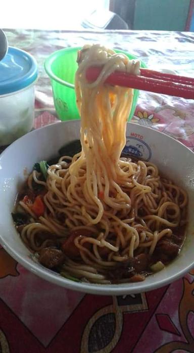 MIE AYAM BU ROSI