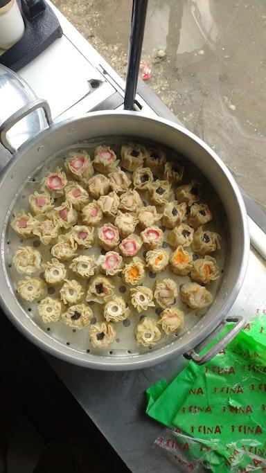 DIMSUM QU JL.LAUT ADIPALA