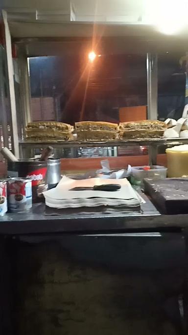 MARTABAK NASIONAL MAS SUKRON