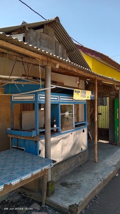 MIE AYAM & SOTO KAKI TAMI