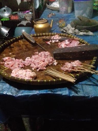 SATE AYAM SUSAN