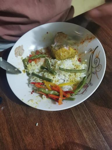 WARUNG NASI KUMETAP