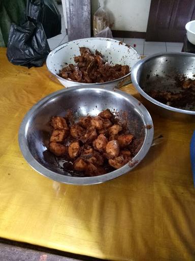 AYAM GORENG SURA