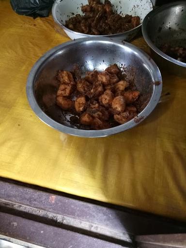 AYAM GORENG SURA