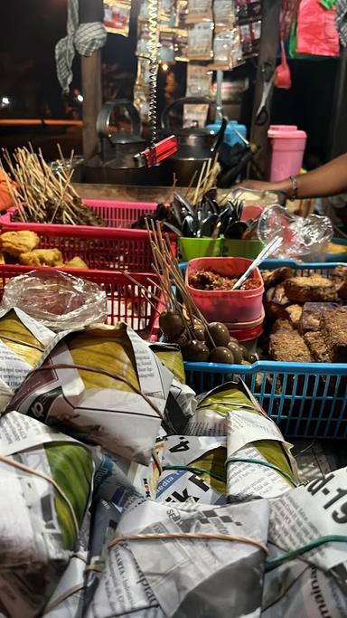 SATE AYAM MASBULOH