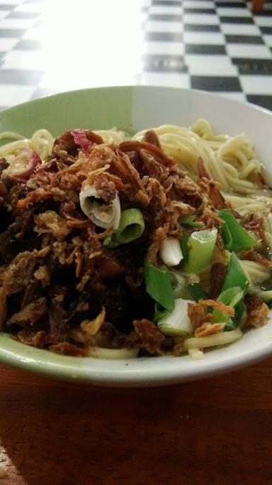 MIE AYAM PAK DHE