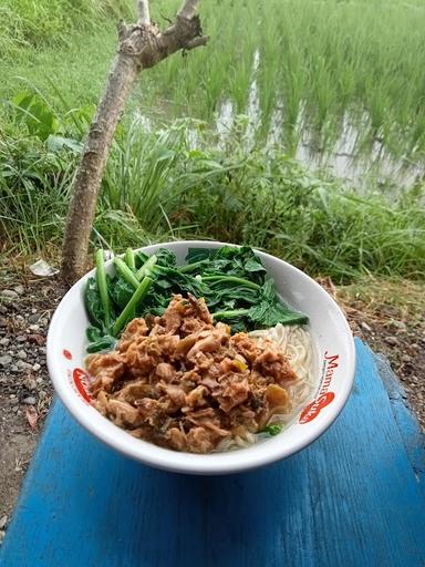 WARUNG MIE AYAM PAK PANGI