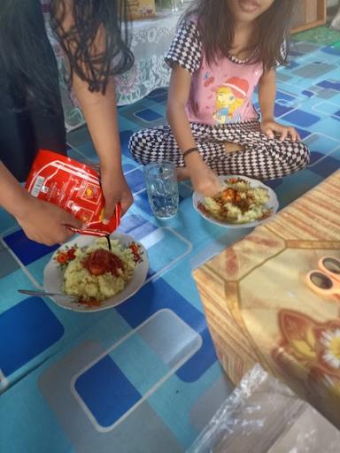 WARUNG NASI KUNING NINI NATAN