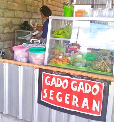GADO-GADO SEGERAN