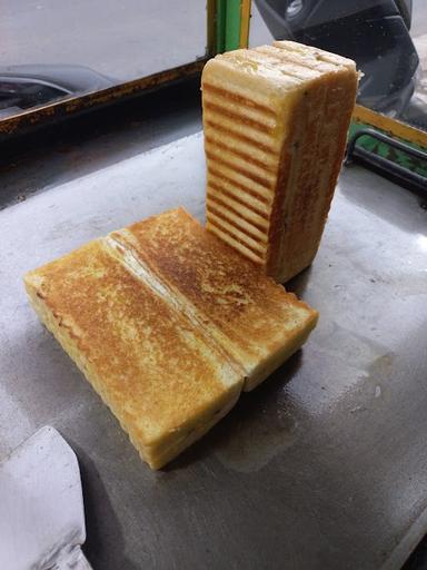 ROTI BAKAR AYU