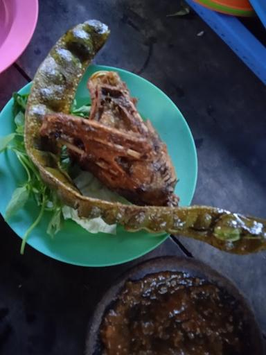 AYAM GORENG & SEAFOOD SIDO MAKMUR PAK EKO