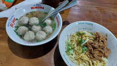 MIE AYAM BAKSO TRI REMAJA