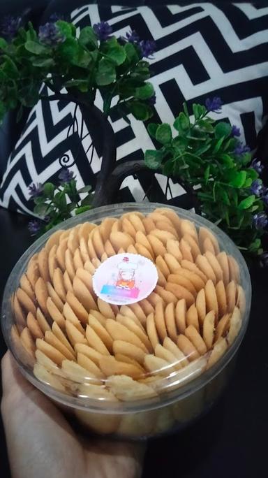 TOKO ROTI MBAK LILI ( ALFIZH CAKES )