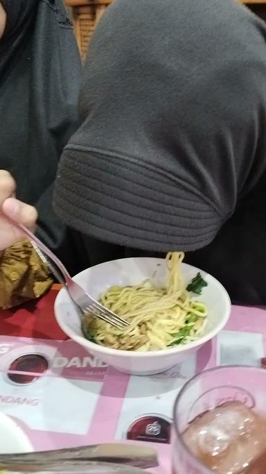 BAKSO SOLO & MIE AYAM SRI RAHAYU