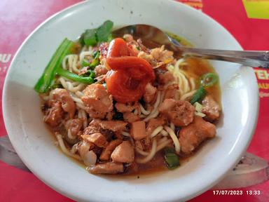 BAKSO SOLO & MIE AYAM SRI RAHAYU