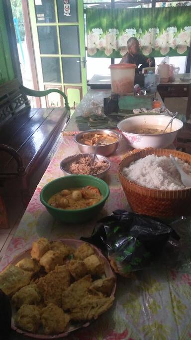 WARUNG MAKAN PAK KUAT