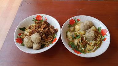 BAKSO TIGA SAUDARA (MAS SLAMET)