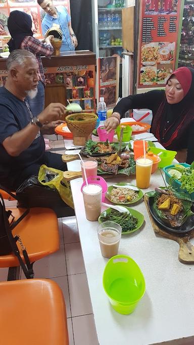 KEDAI KEMANGI AYAM JEREBU