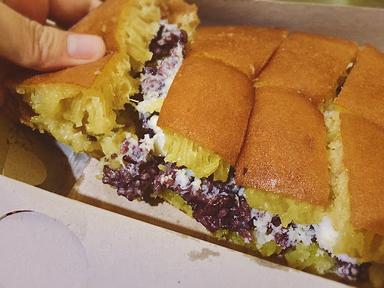 MARTABAK MANIS DAN TELOR