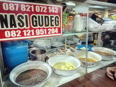 NASI GUDEG PASAR BARU