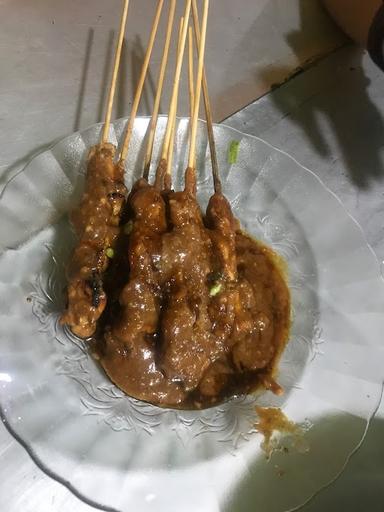 SATE BUNGSU HOLIS