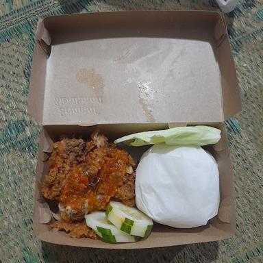 AYAM GEPREK SAMBEL KOREK